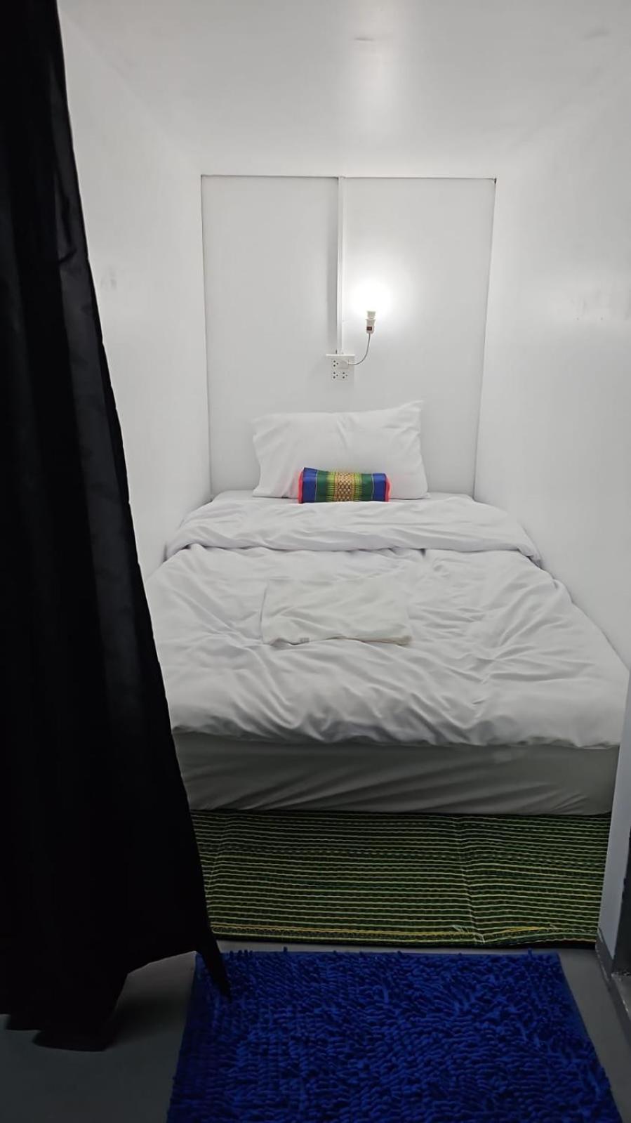 Kai Lions International Capsule Hostel Pakxé Zewnętrze zdjęcie