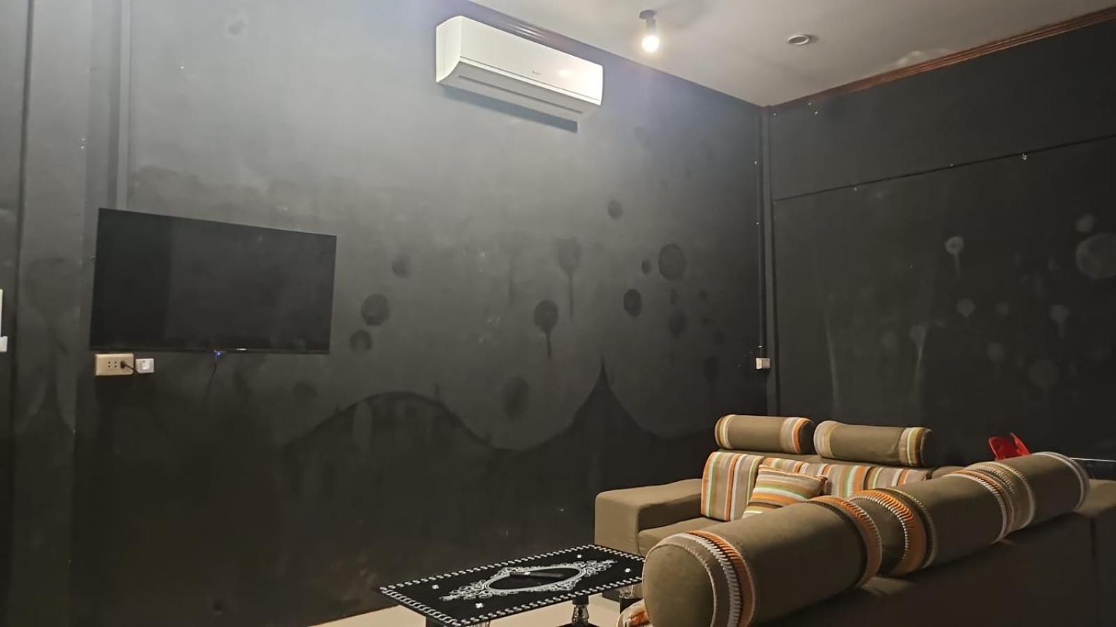 Kai Lions International Capsule Hostel Pakxé Zewnętrze zdjęcie